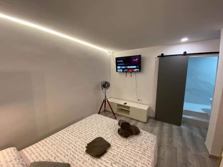 Loft, Muy Cerca De Playa Y Castillo Tamarit Tarragona Exterior photo